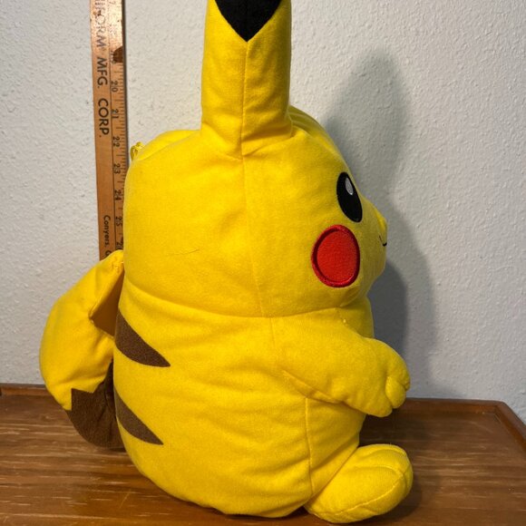 Pokemon Vintage (2013) Pikachu 14 Inch Plush Toy - Picture 4 of 10